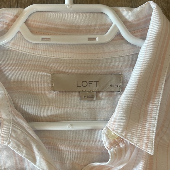 Loft Button Up - Picture 5 of 6